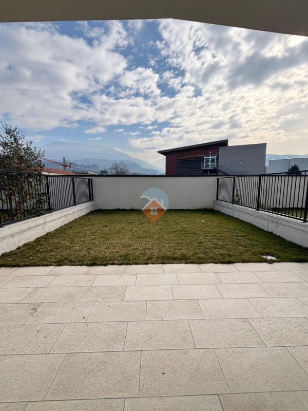 Insert alt text here