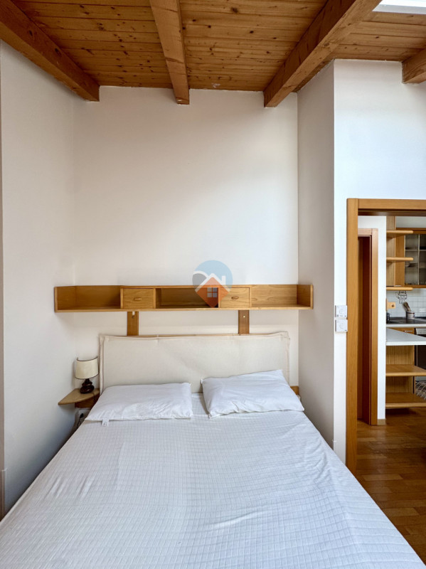 Insert alt text here