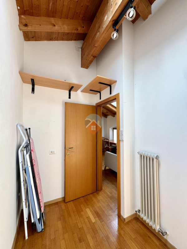 Insert alt text here