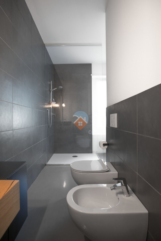 Insert alt text here