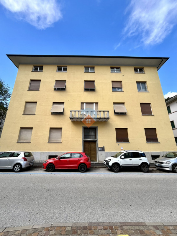 Insert alt text here