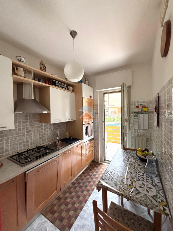 Insert alt text here