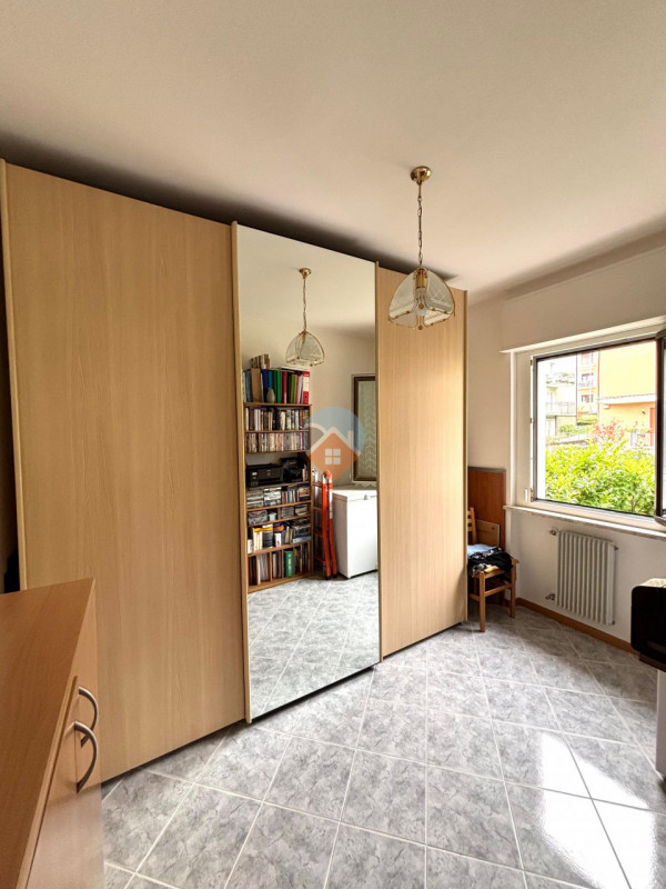 Insert alt text here