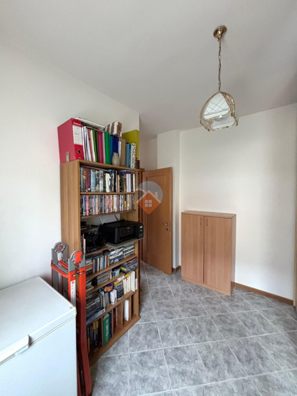 Insert alt text here