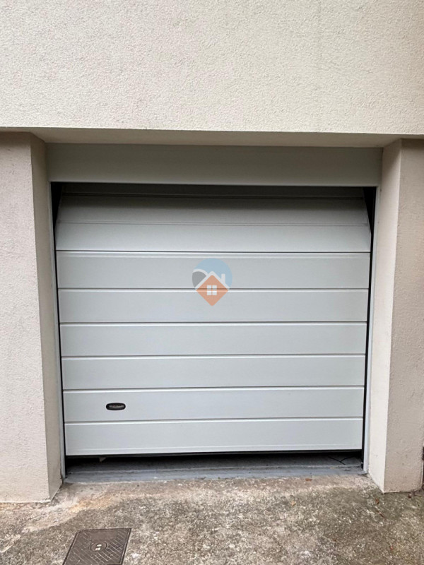 Insert alt text here