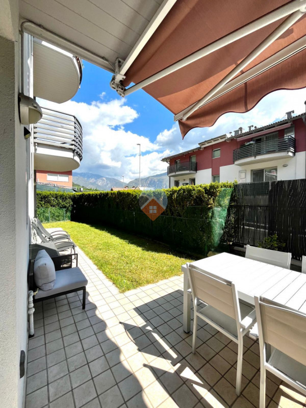 Insert alt text here